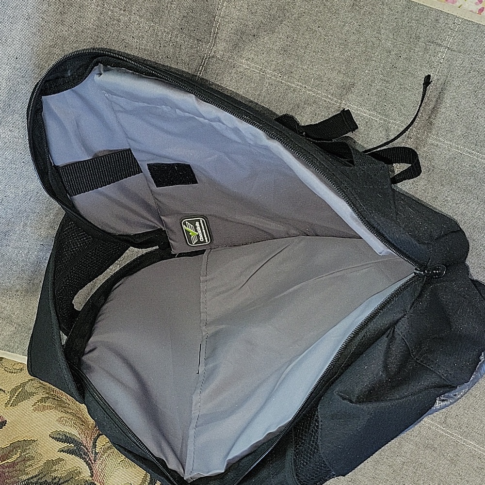 CheckMate Laptop Backpack - Picture 3 of 8